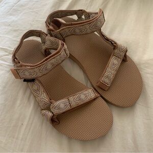 Teva Beige Strappy Sandals Size 6